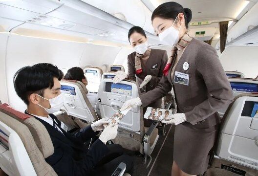韩亚航空，承载预备乘务员的梦想飞行！ 
